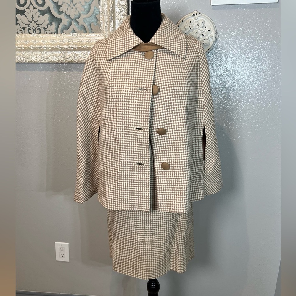 Vintage Houndstooth Skirt Suit with Cape Jacket - Neutral Tones - Picture 7 of 12